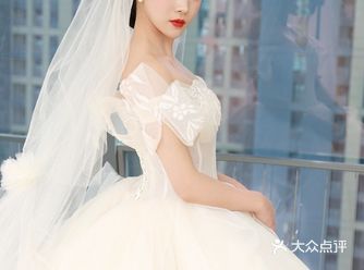 如此别致的婚纱造型爱了！
