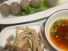 -乡土黄·鲜牛肉火锅·小龙虾(兴业街店)