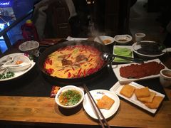 -纸盐河码头火锅(十八梯店)