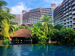 -三亚湾海居铂尔曼度假酒店