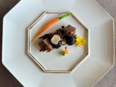 黑蒜雪花牛肉粒-世博源公馆·本帮融合菜·主题包厢·江景餐厅
