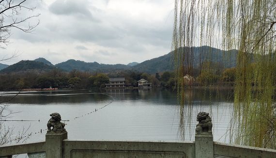 西湖十景之首的