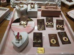 -LOL原创生活概念店(K11购物艺术中心店)