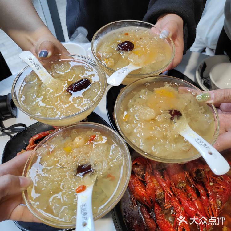 超级容易嗦手指的小龙虾