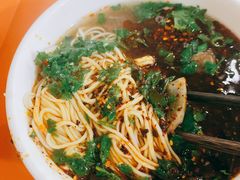 -牛一嘴·兰州牛肉面·大盘鸡(财富中心店)