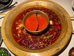 -哥老官重庆美蛙鱼头(五角场合生汇店)