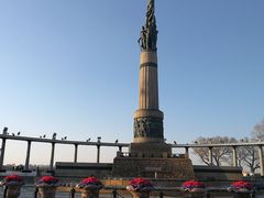 -人民防洪胜利纪念塔