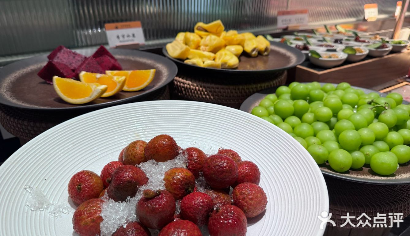 吃吃喝喝最快乐了[礼花]