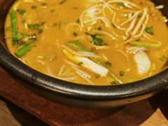 -银米·云南传统过桥米线(双廊黑金冠店)