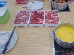 -杨老板·海鲜集市火锅·鲜切牛肉(中防万宝店)