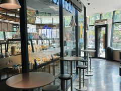 -瑞幸咖啡(南京六合阿尔卡迪亚店)