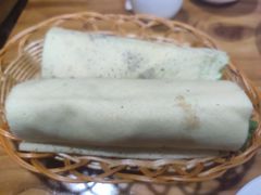 煎饼卷大葱-老济南民间小吃·传统鲁菜(芙蓉街店)