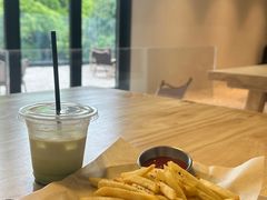 -J Create城市露营咖啡·简餐·宠物(上海动物园店)