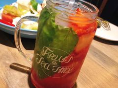 缤纷鲜果茶-卡朋西餐(扬名广场店)