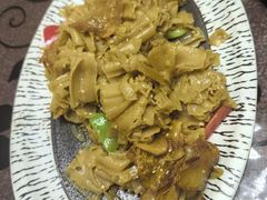 -天天向上素食餐厅(五台山店)