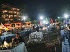 -亚龙湾希尔顿自助餐厅·海鲜·烧烤·沙滩BBQ·现场乐队