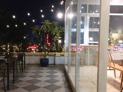 -花苑里咖啡(威远店)