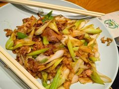 -娜仁图雅蒙古美食村(33小镇店)