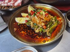 -围炉肉舍•炭烤活鳗•丹东海鲜烤肉(步行街店)