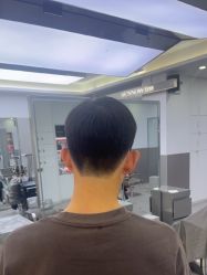 -首脑美发沙龙