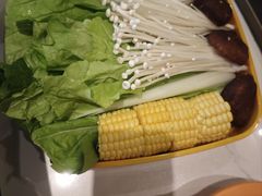 蔬菌拼多多-润园四季椰子鸡火锅(卓越INTOWN店)