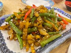 -维吾尔餐厅(宜山路店)