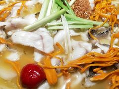 -山城外·非遗酸菜鱼(财富中心店)