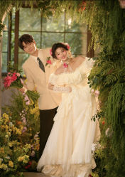 -蒙太奇婚纱摄影(万达店)