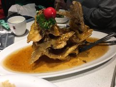 糖醋鲤鱼-闫府私房菜·百年鲁菜(恒隆店)