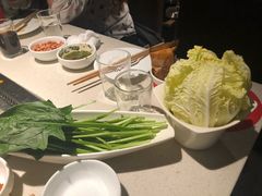-海底捞火锅鲜切牛肉主题店(长寿路店)