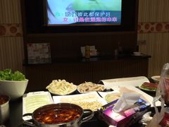 -唯爱KTV聚会餐厅(仙林东城汇店)