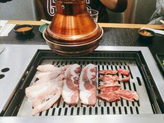 -臻牛烤肉