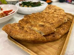 烤馕-乡村馕坑肉·烧烤·新疆菜·本地人更爱吃(阿勒泰首店)