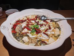 -江渔儿酸菜鱼专门店(明珠广场店)