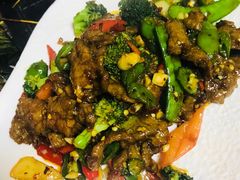 辣椒膏炒牛肉-玖月时尚泰式餐厅