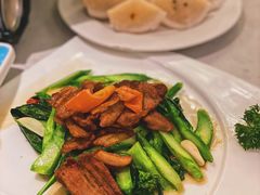 海南黑猪肉炒芥蓝-香香海南菜餐厅