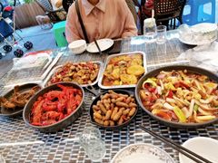 -去吃小龙虾·江湖菜·烧烤(南滨路店)