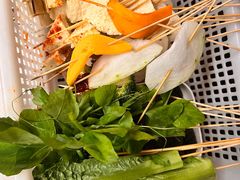 -拈签一笑黄牛肉辣卤串串