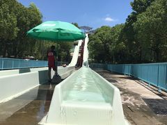 游乐设施-热带风暴水上乐园(新镇路)