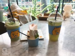 -KAKAO FRIENDS(弘大店)