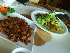 孜然羊肉/包包菜炒馕-马尔龙新疆饭店·清真(瑞景店)