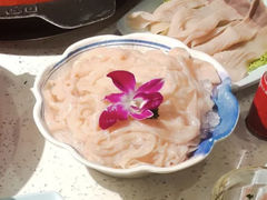 特色鲜鸭肠-蜀邑香火锅日喀则店