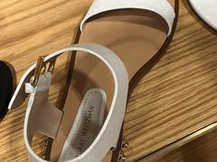 -STUART WEITZMAN(静安嘉里中心店)