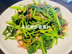 -大头虾越式风味餐厅(光明广场店)