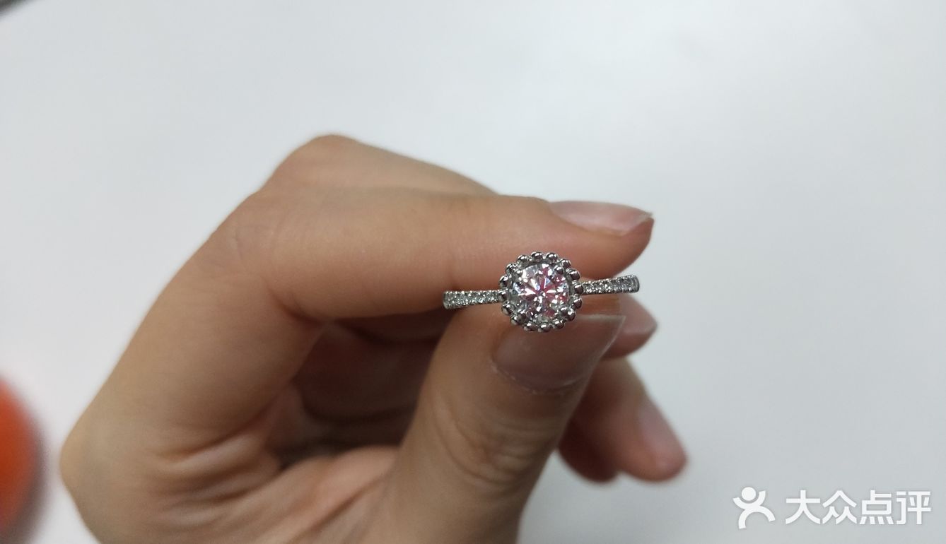 💍钻戒定制。给你不一样的爱❤