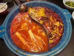 -吼堂老火锅(武汉 天地壹方南馆店)