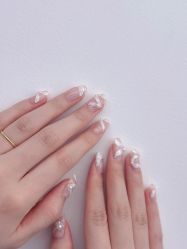 -睫乐园•睫公馆•美睫美甲沙龙