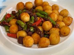 -苗阿哥酸汤牛肉火锅(体育场店)