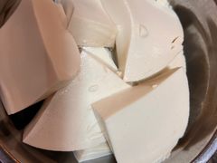 -黄利砖万峰林布依特色酸笋牛肉馆