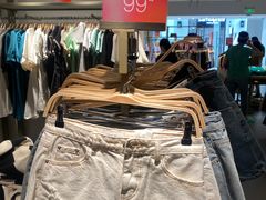-URBAN REVIVO(北京斯普瑞斯奥特莱斯店)